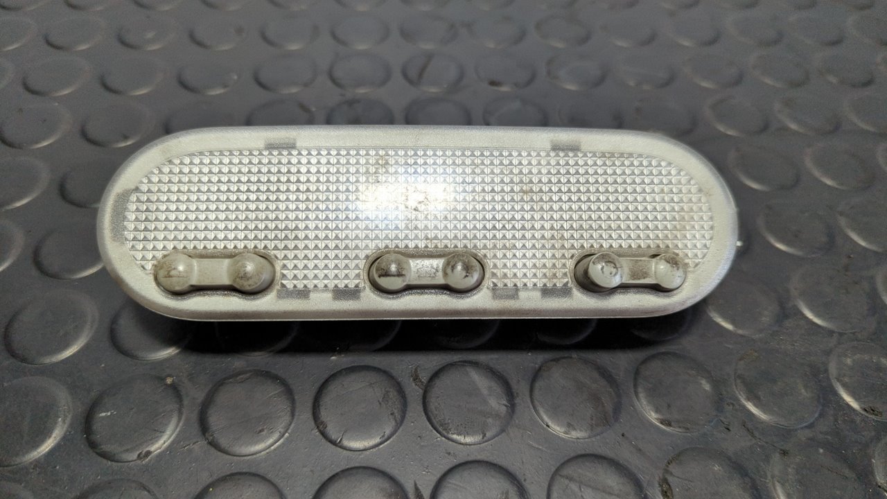 LUZ INTERIOR NISSAN QASHQAI (J10)