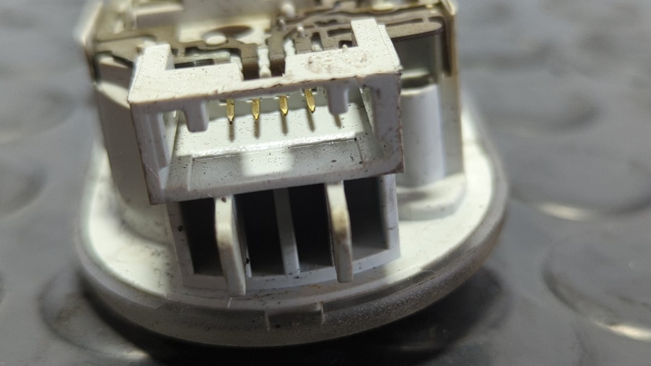 LUZ INTERIOR NISSAN QASHQAI (J10) - vista 6