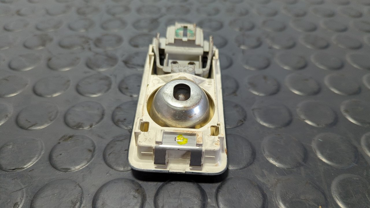 LUZ INTERIOR PEUGEOT 206 BERLINA - vista 2