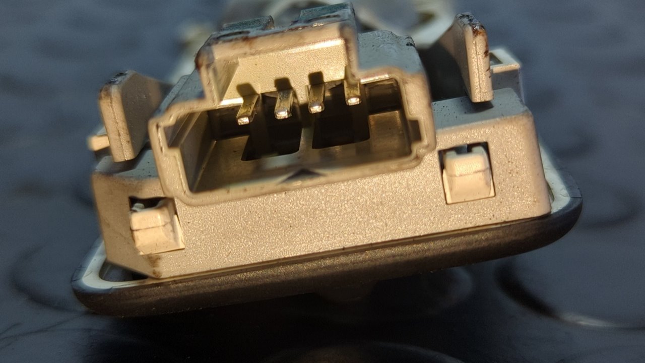 LUZ INTERIOR PEUGEOT 206 BERLINA - vista 4