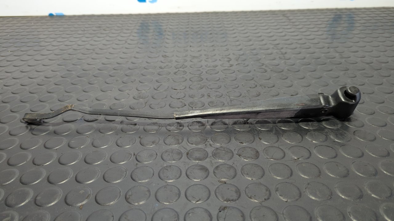 BRAZO LIMPIA TRASERO VOLKSWAGEN CORRADO (509) - vista 4