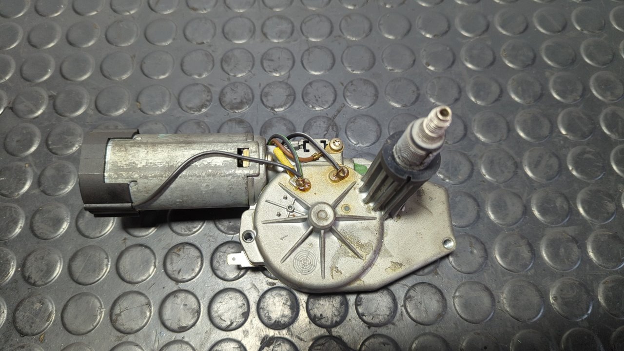 MOTOR LIMPIA TRASERO VOLKSWAGEN CORRADO (509) - vista 4