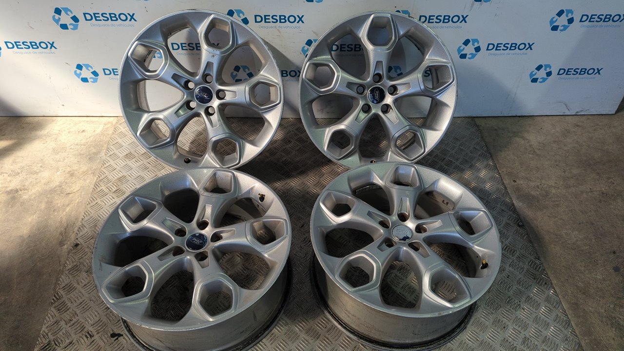 JUEGO LLANTAS FORD KUGA (CBS)