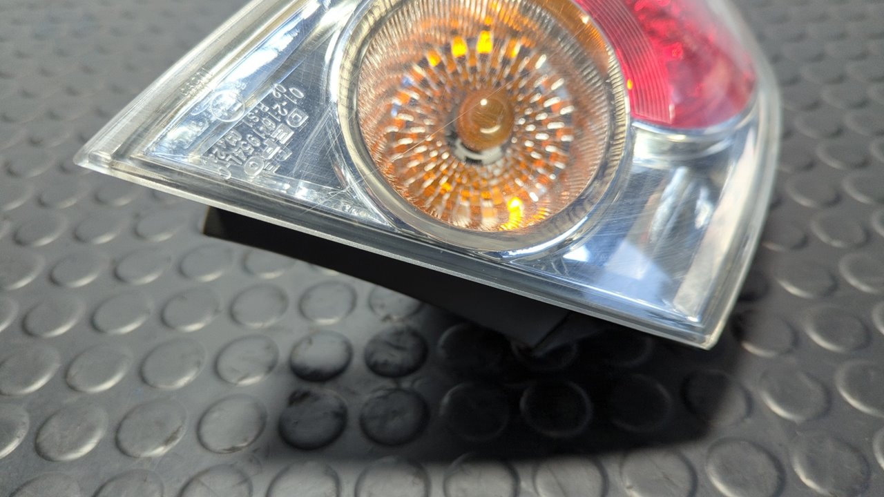 PILOTO TRASERO IZQUIERDO MAZDA 6 BERLINA (GG) - vista 2