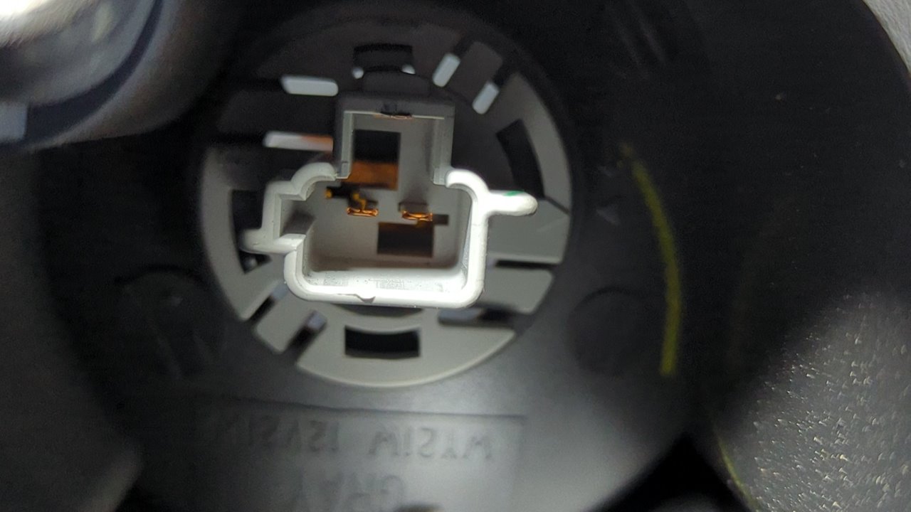 PILOTO TRASERO IZQUIERDO MAZDA 6 BERLINA (GG) - vista 2