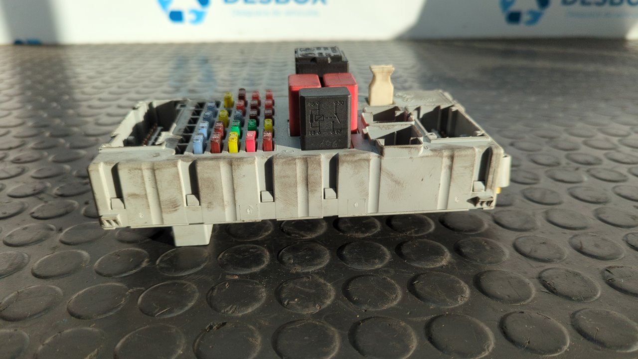CAJA RELES / FUSIBLES FIAT DOBLO (119) - vista 6