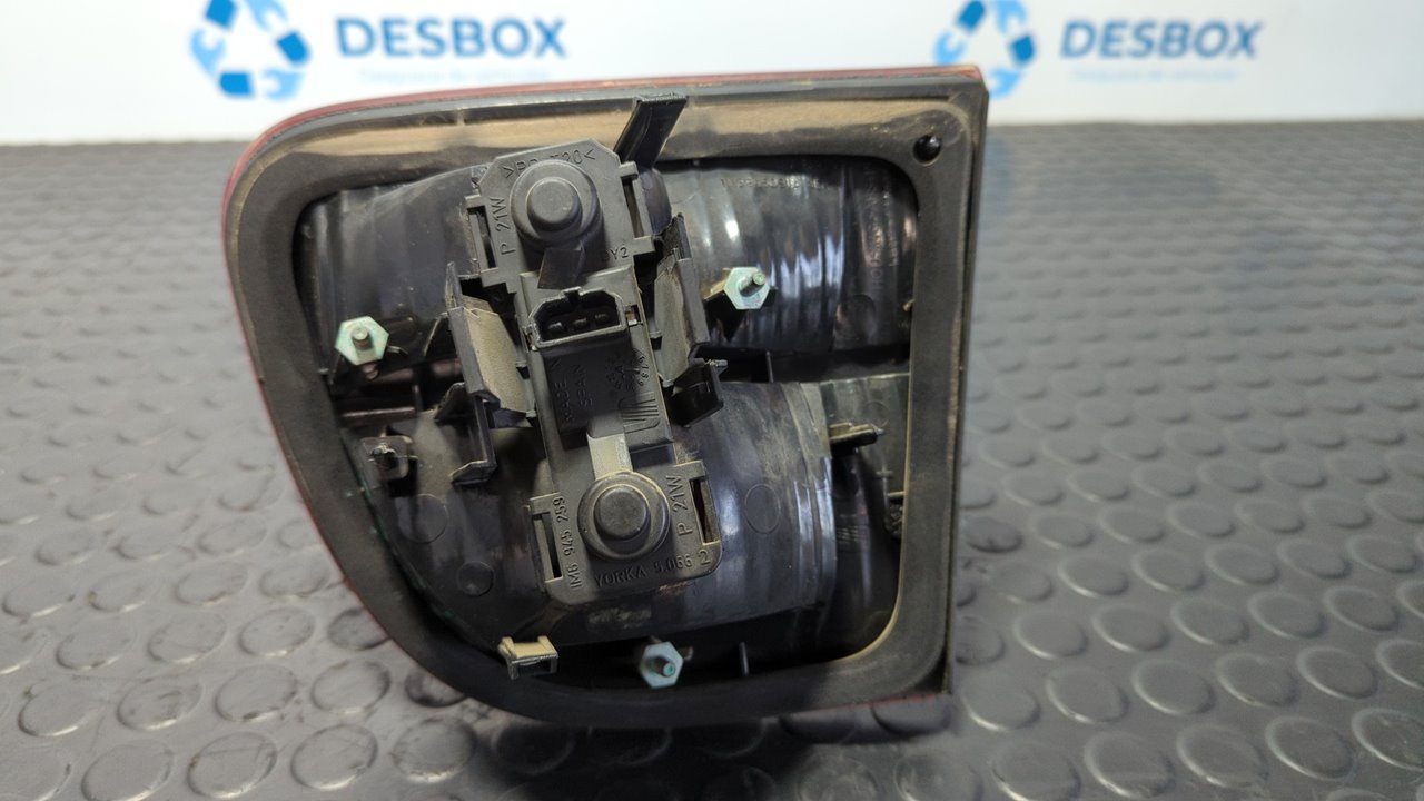 PILOTO PORTON IZQUIERDO SEAT LEON (1M1) - vista 6