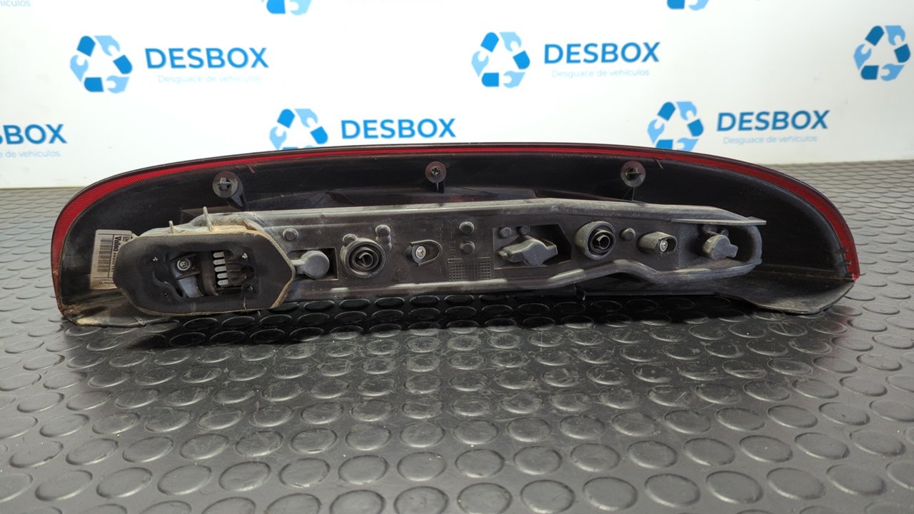 PILOTO TRASERO DERECHO OPEL CORSA C - vista 5