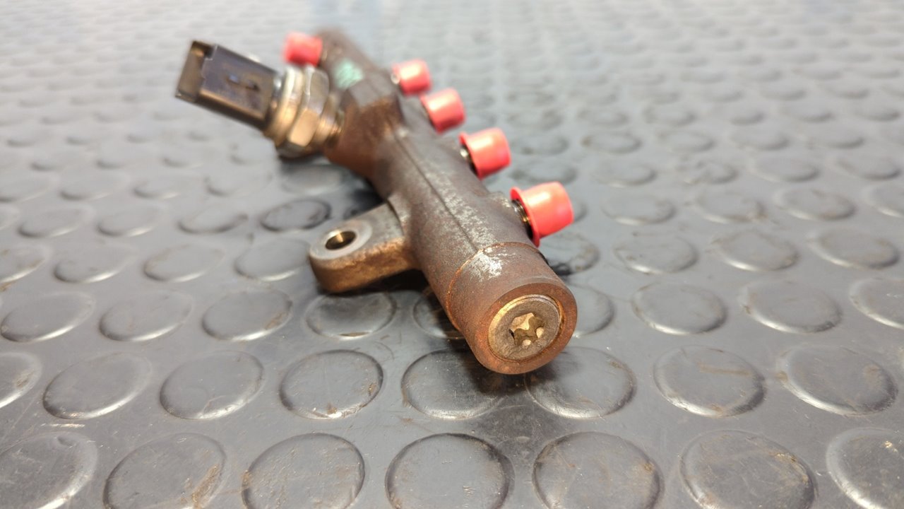 RAMPA INYECTORA NISSAN QASHQAI (J10) - vista 2