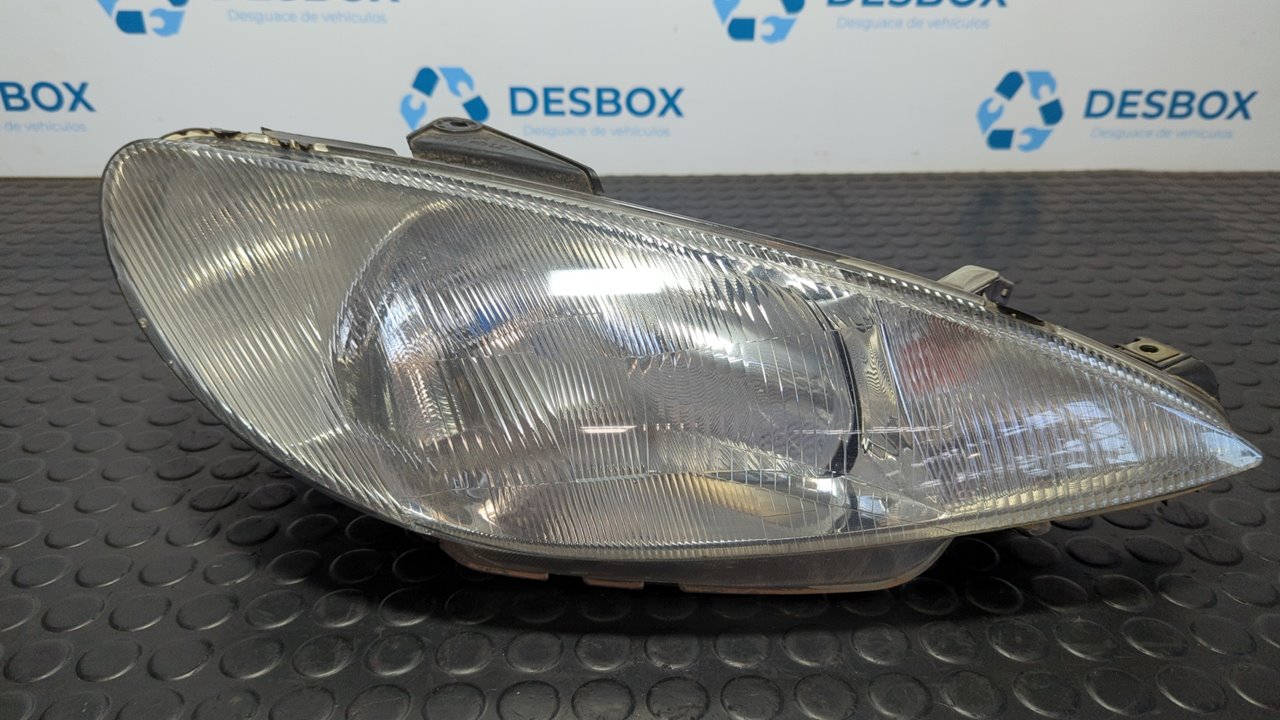 FARO DERECHO PEUGEOT 206 BERLINA