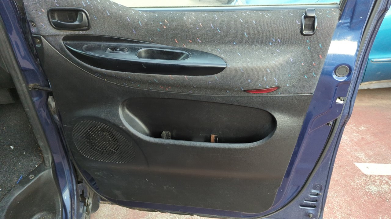 CINTURON DELANTERO DERECHO HYUNDAI H 100 - vista 15