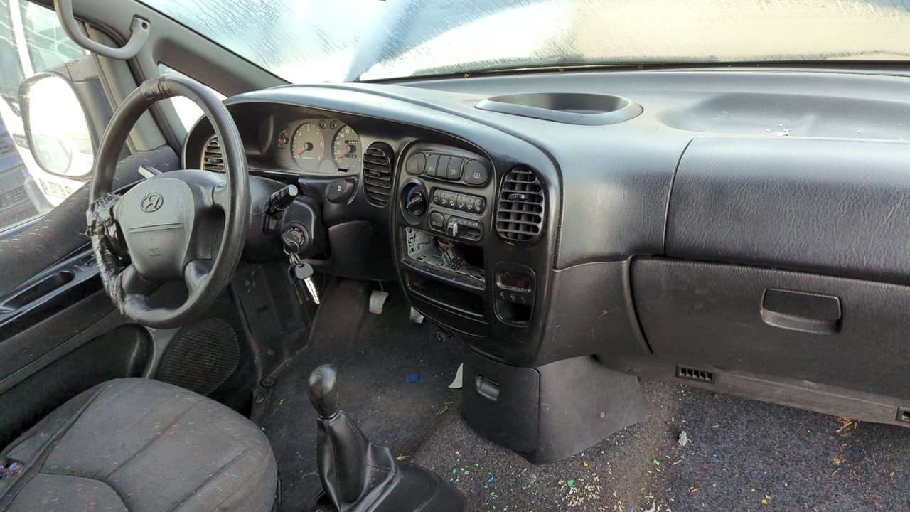 CINTURON DELANTERO DERECHO HYUNDAI H 100 - vista 3