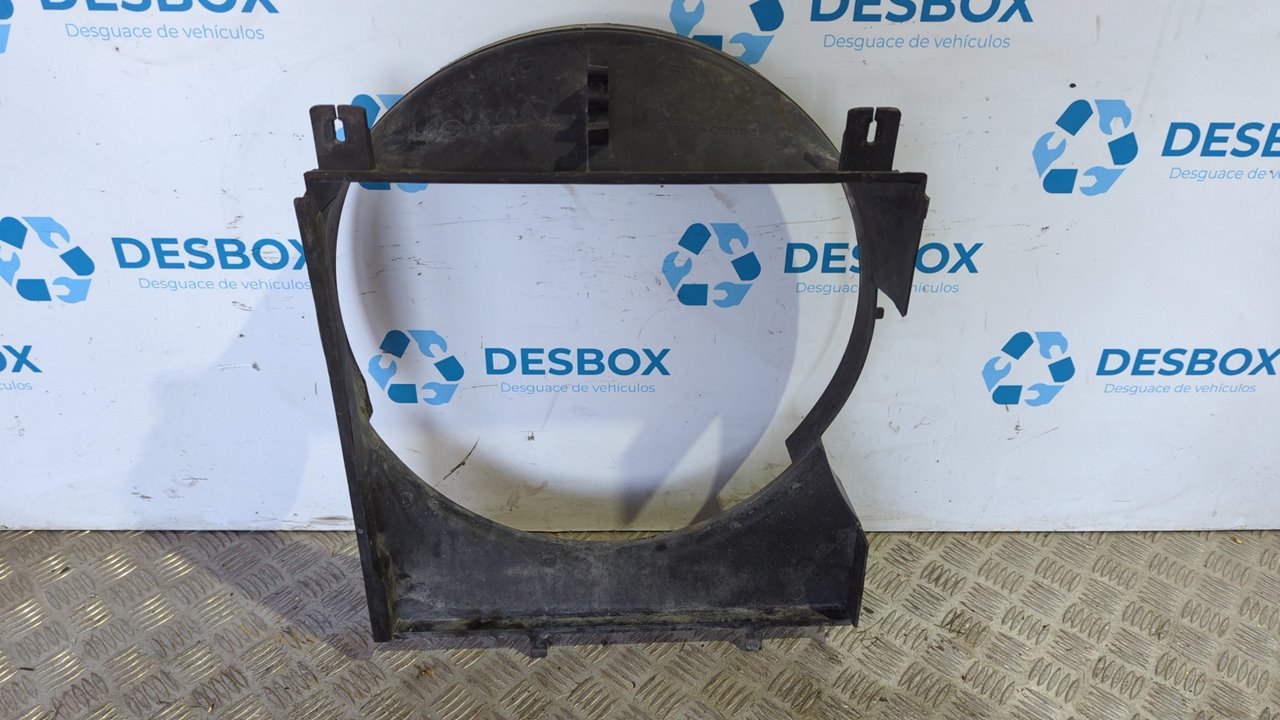 CALANDRA DELANTERA DE RADIADOR SSANGYONG MUSSO - vista 4