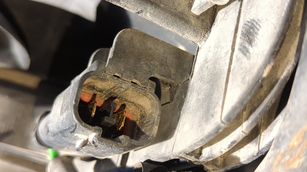 ELECTROVENTILADOR NISSAN VANETTE CARGO - vista 2