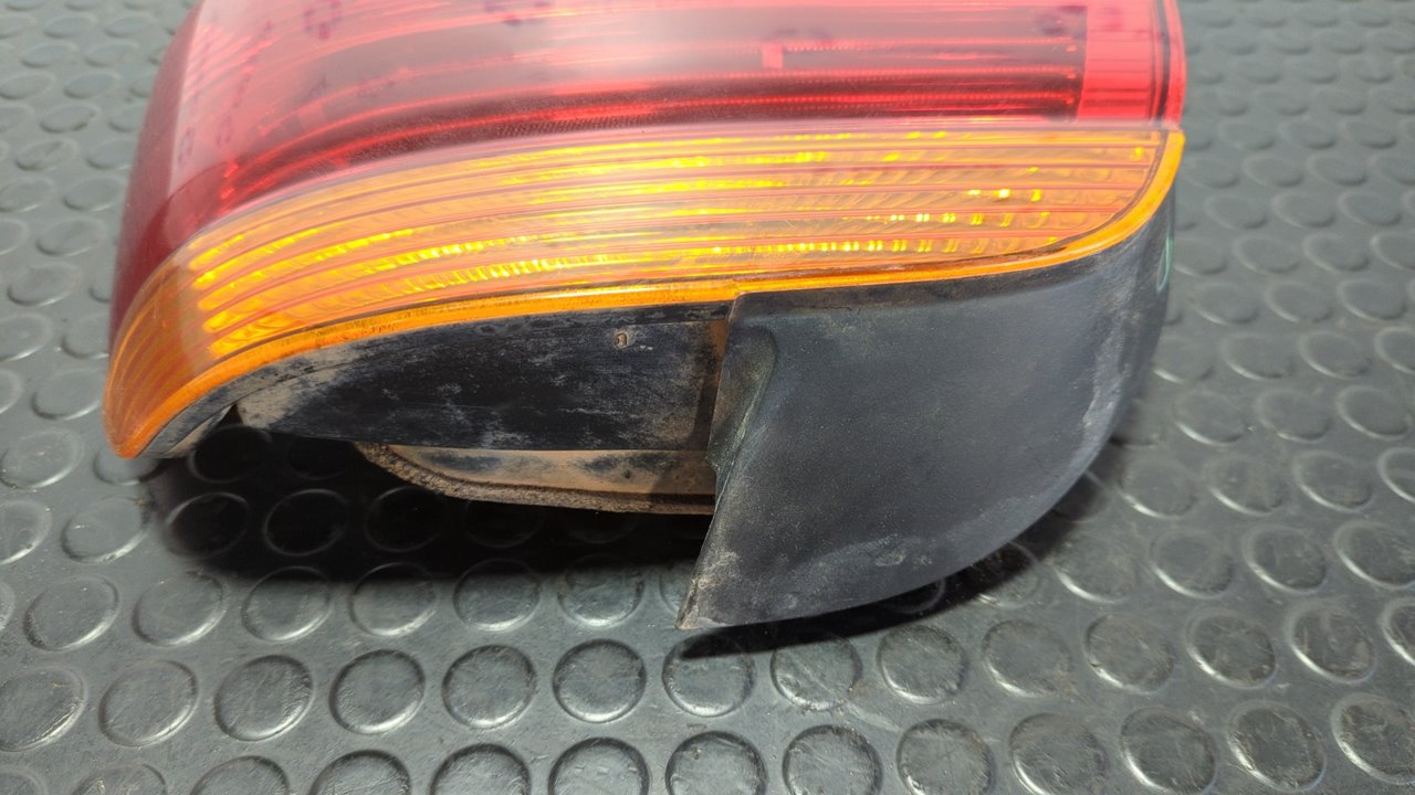 PILOTO TRASERO DERECHO BMW SERIE 5 BERLINA (E39) - vista 5