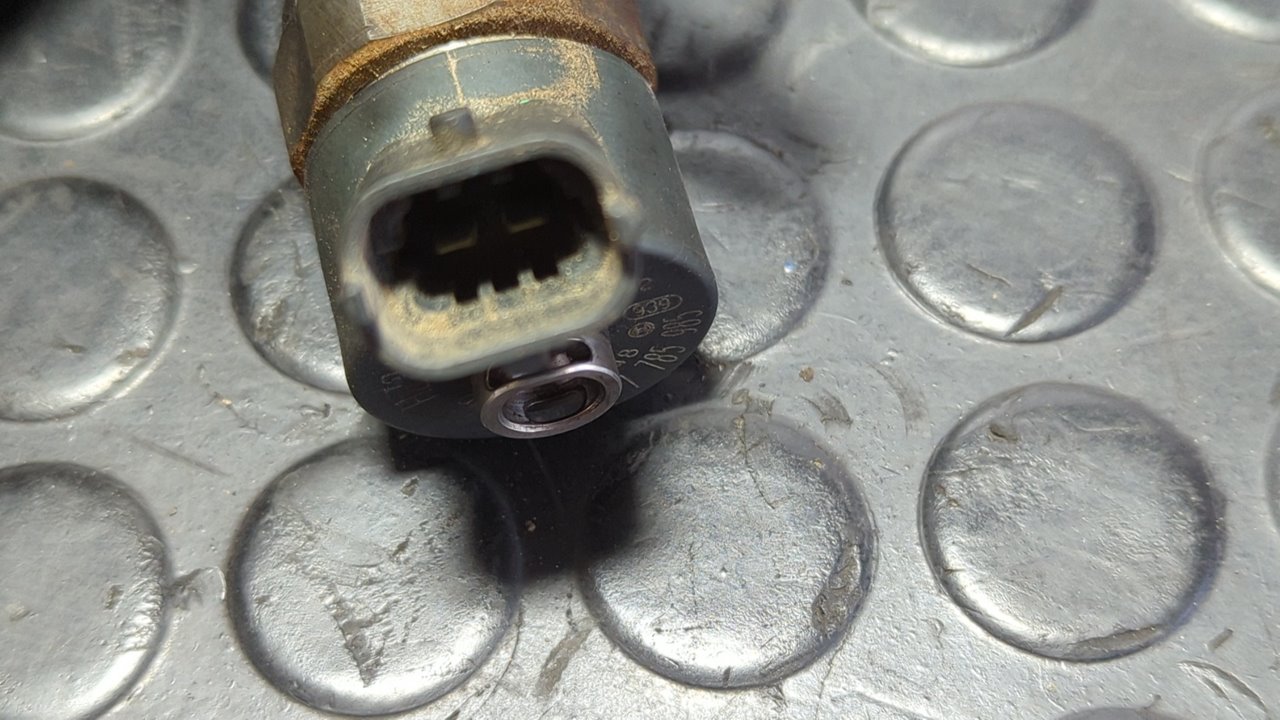 INYECTOR BMW SERIE 5 BERLINA (E39) - vista 2