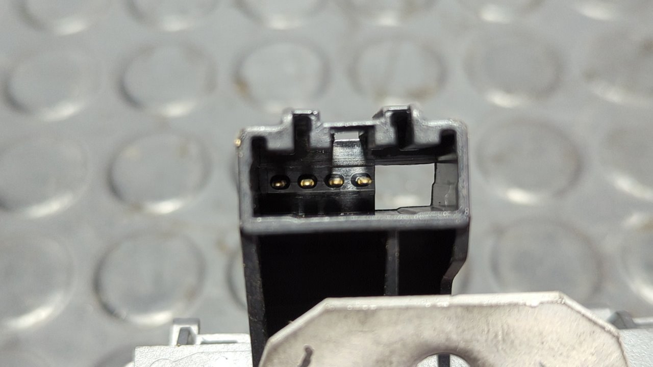 CERRADURA MALETERO / PORTON FORD KUGA (CBS) - vista 3