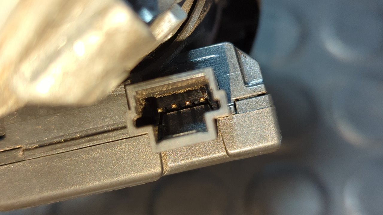 CONMUTADOR DE ARRANQUE RENAULT CLIO III - vista 3