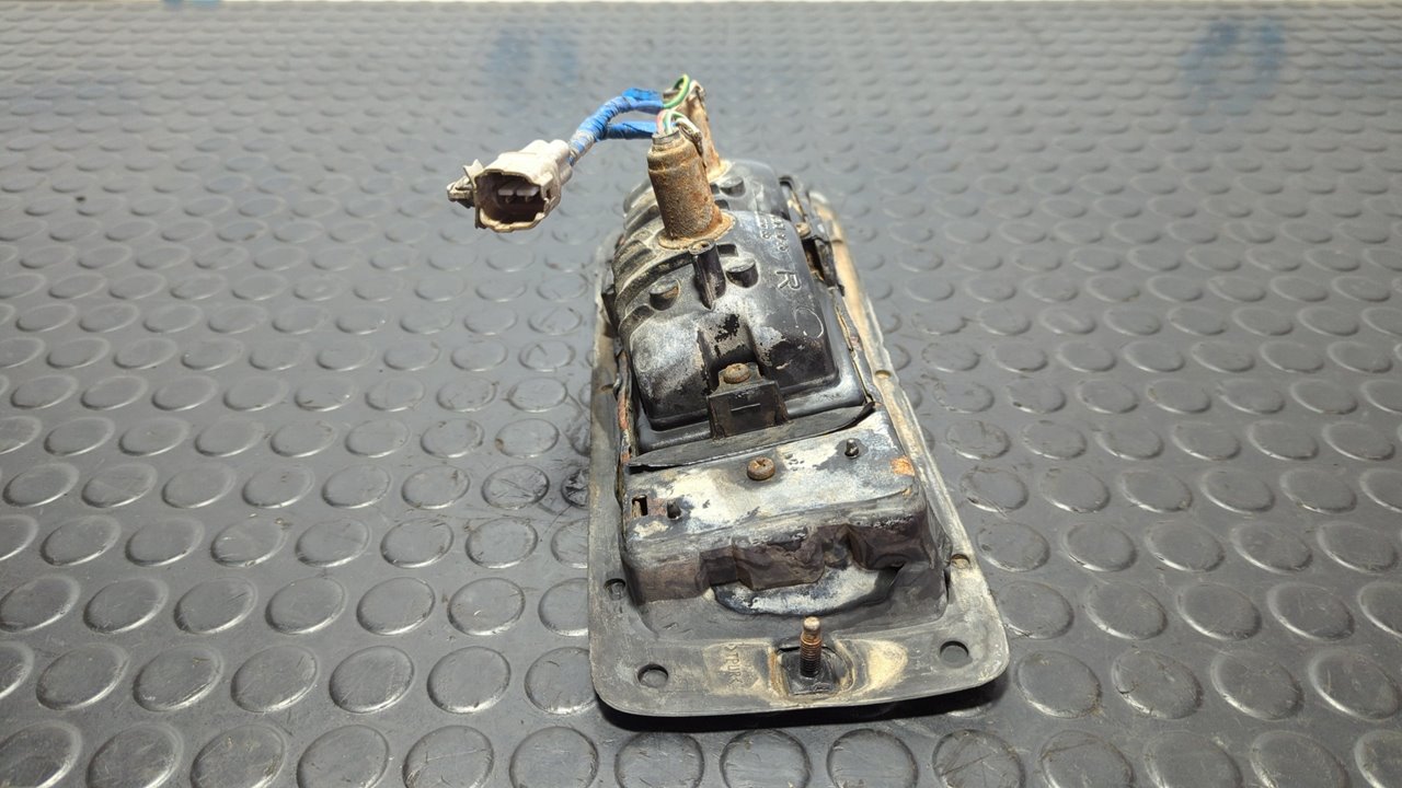 PILOTO TRASERO DERECHO PARAGOLPES TOYOTA LAND CRUISER (J9) - vista 3