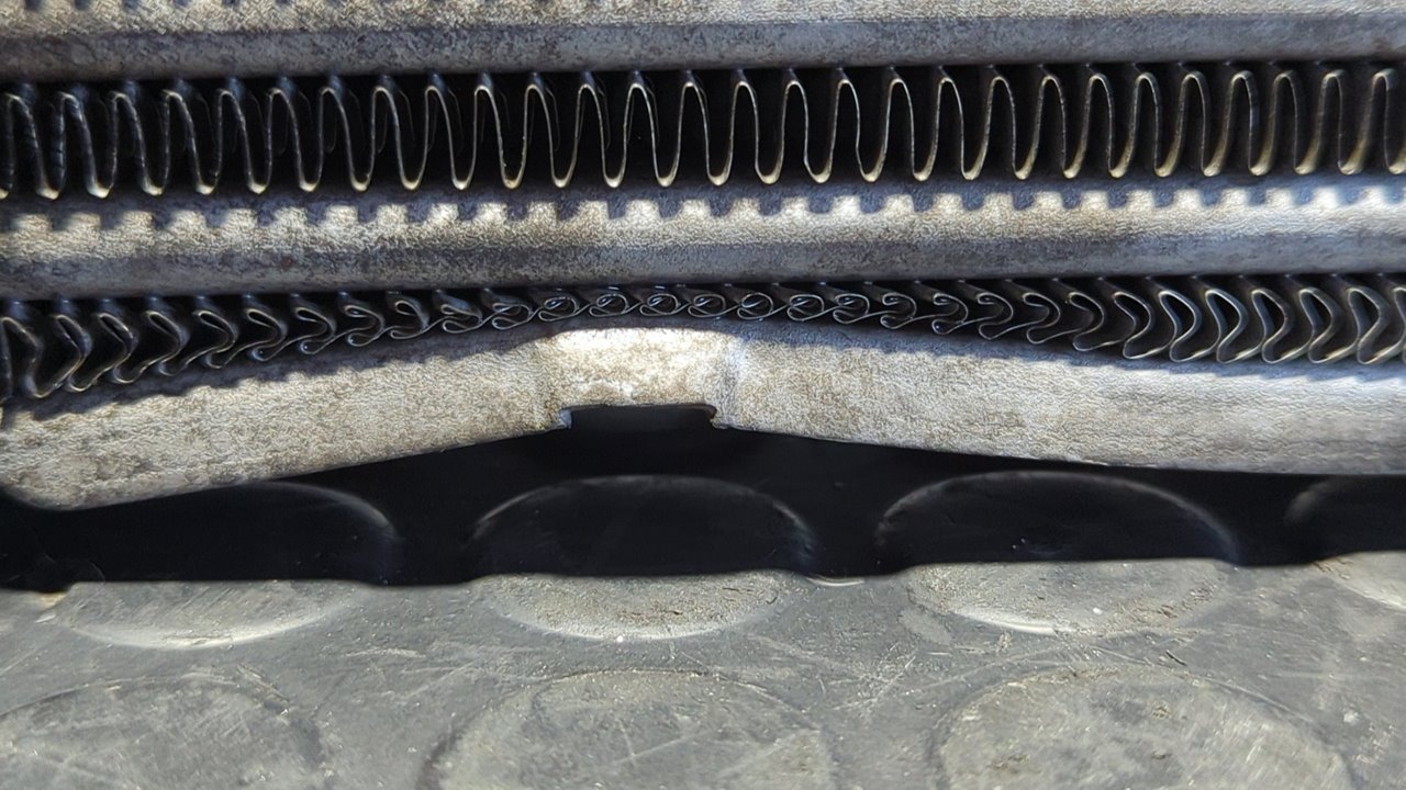 INTERCOOLER VOLKSWAGEN GOLF IV BERLINA (1J1) - vista 5