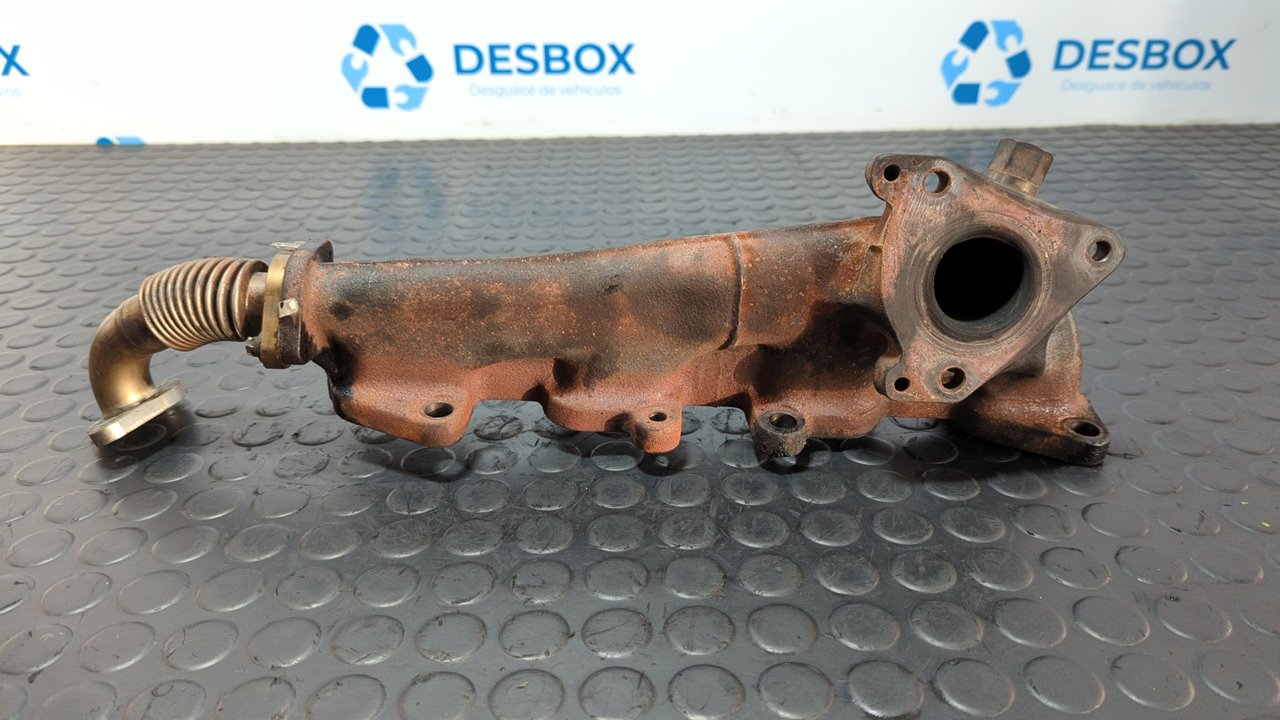 COLECTOR ESCAPE MERCEDES-BENZ CLASE E (W212) FAMILIAR