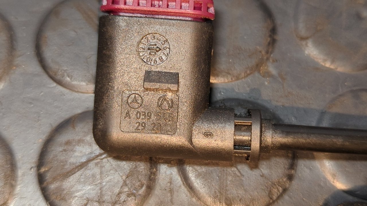 SENSOR ABS TRASERO IZQUIERDO MERCEDES-BENZ CLASE E (W212) FAMILIAR - vista 3