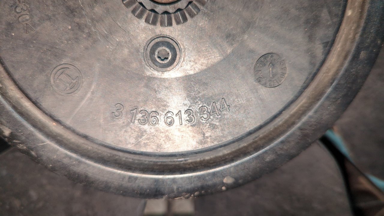ELECTROVENTILADOR MERCEDES-BENZ CLASE E (W212) FAMILIAR - recambio desguace - vista 3
