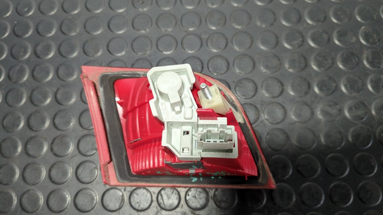 PILOTO PORTON DERECHO AUDI A3 SPORTBACK (8P) - vista 4