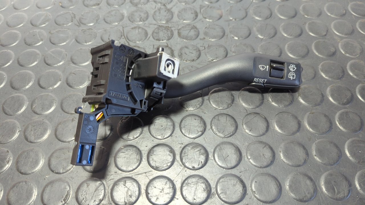 MANDO LIMPIA AUDI A3 SPORTBACK (8P)