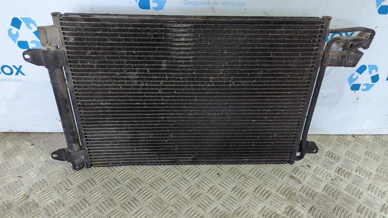 CONDENSADOR / RADIADOR  AIRE ACONDICIONADO AUDI A3 SPORTBACK (8P) - vista 4
