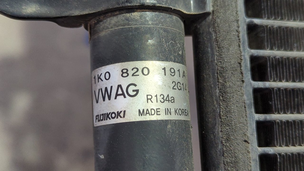 CONDENSADOR / RADIADOR  AIRE ACONDICIONADO AUDI A3 SPORTBACK (8P) - vista 2