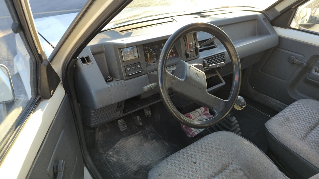 AFORADOR RENAULT RAPID/EXPRESS (F40) - vista 4