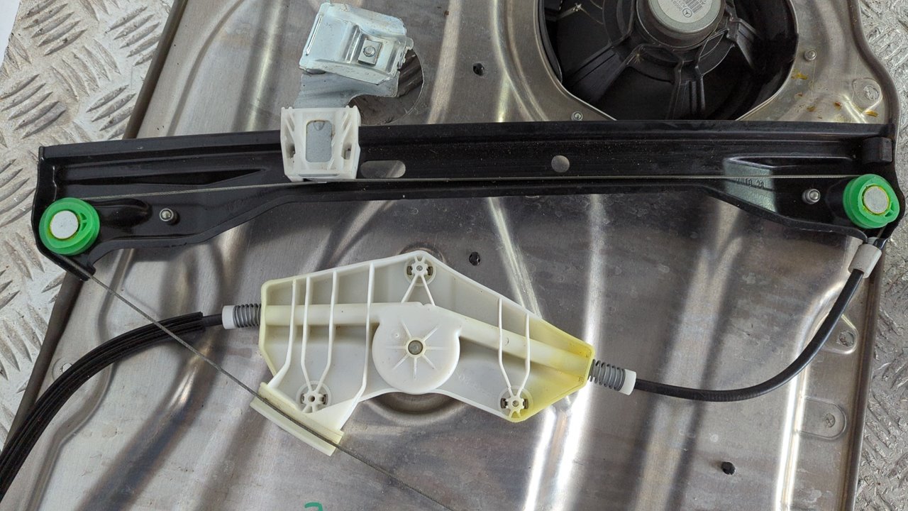 ELEVALUNAS DELANTERO DERECHO MERCEDES-BENZ CLASE E (W212) FAMILIAR - vista 3