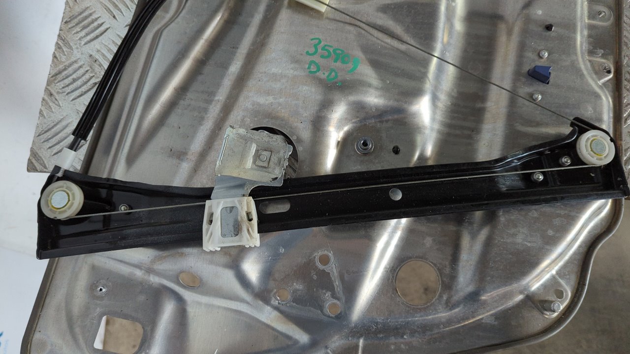 ELEVALUNAS DELANTERO DERECHO MERCEDES-BENZ CLASE E (W212) FAMILIAR - vista 2