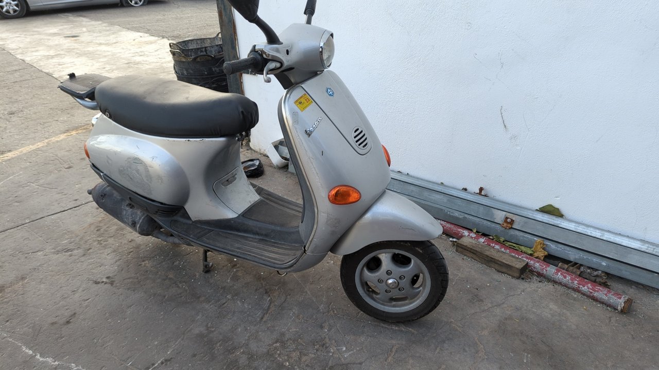 PIAGGIO (VESPA) VESPA