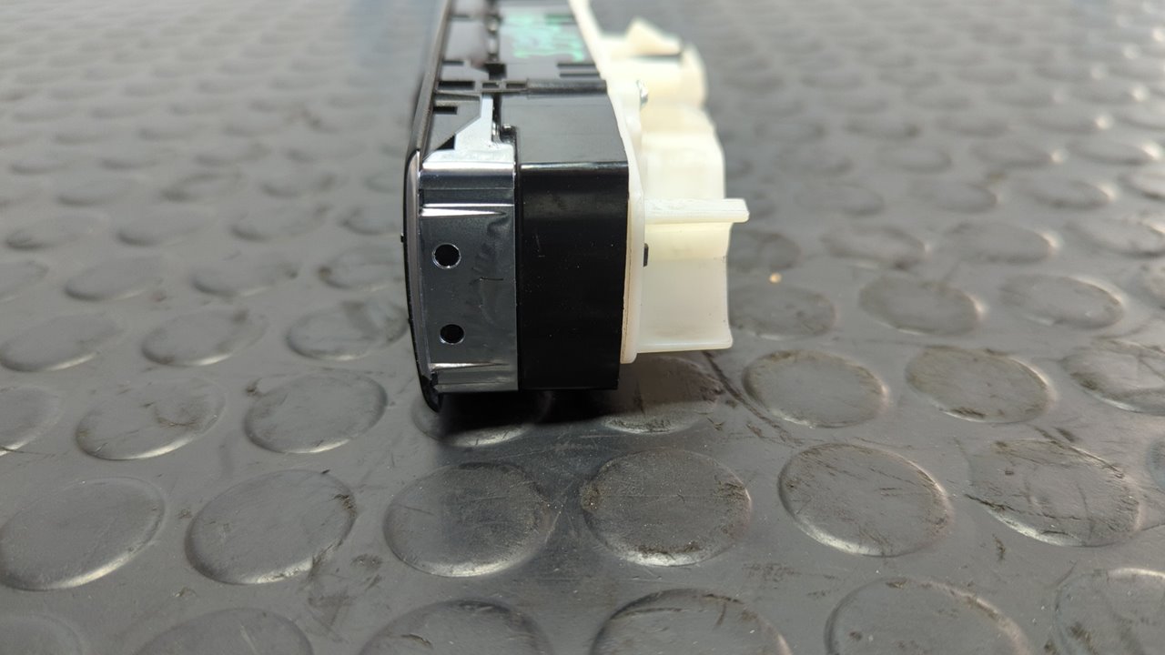 MANDO ELEVALUNAS DELANTERO IZQUIERDO MERCEDES-BENZ CLASE E (W212) FAMILIAR - vista 9