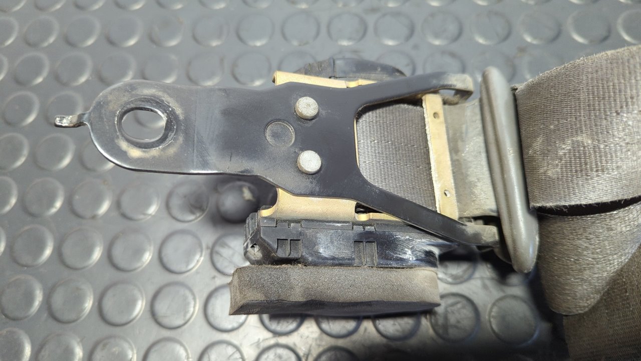 CINTURON DELANTERO DERECHO NISSAN TERRANO/TERRANO.II (R20) - vista 2