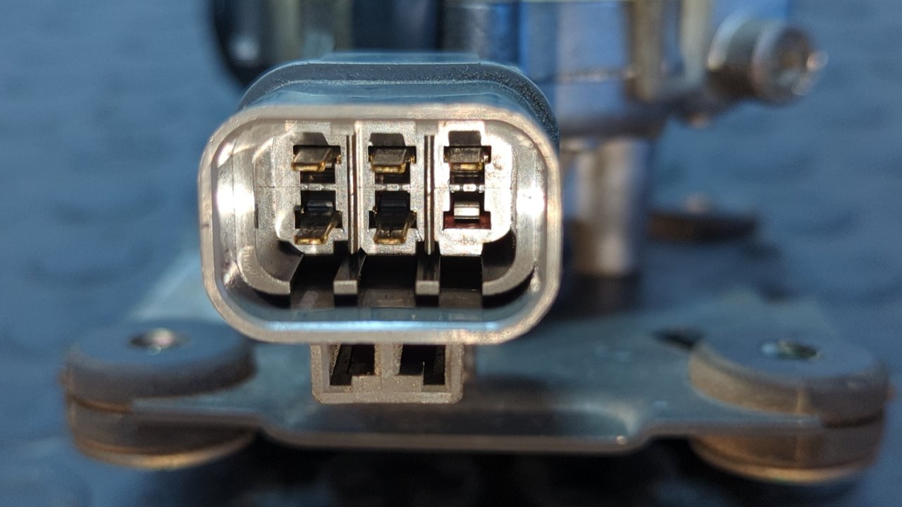 MOTOR LIMPIA DELANTERO NISSAN TERRANO/TERRANO.II (R20) - vista 8