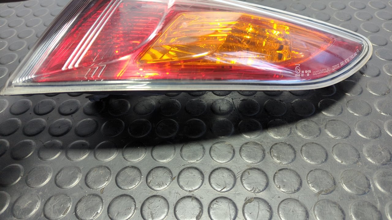 PILOTO TRASERO DERECHO HONDA CIVIC BERLINA (FN) - vista 7