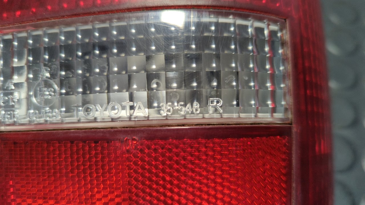 PILOTO TRASERO DERECHO TOYOTA HILUX (KUN) - vista 7