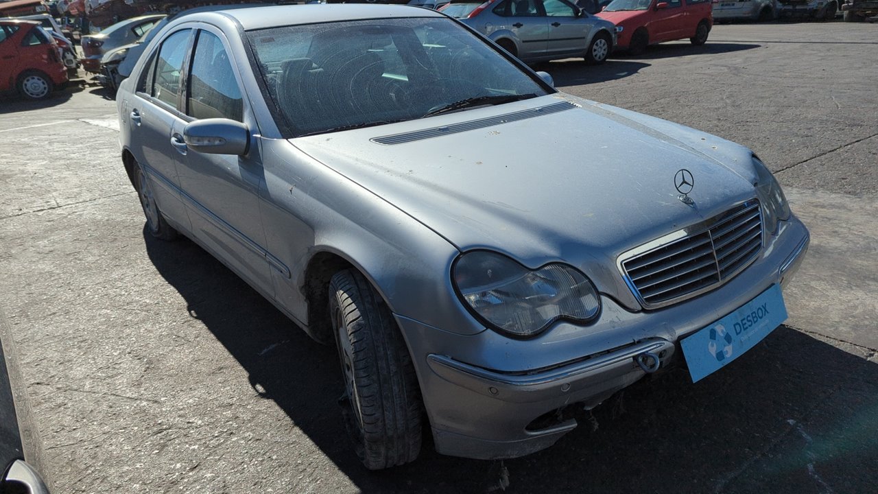 MERCEDES-BENZ CLASE C (W203) BERLINA