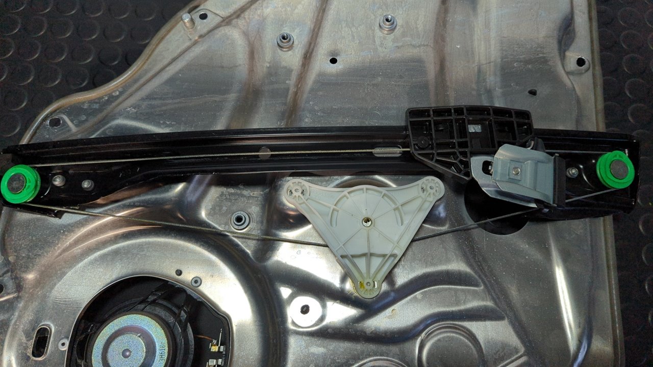 ELEVALUNAS TRASERO DERECHO MERCEDES-BENZ CLASE C (W204) LIM. - vista 5