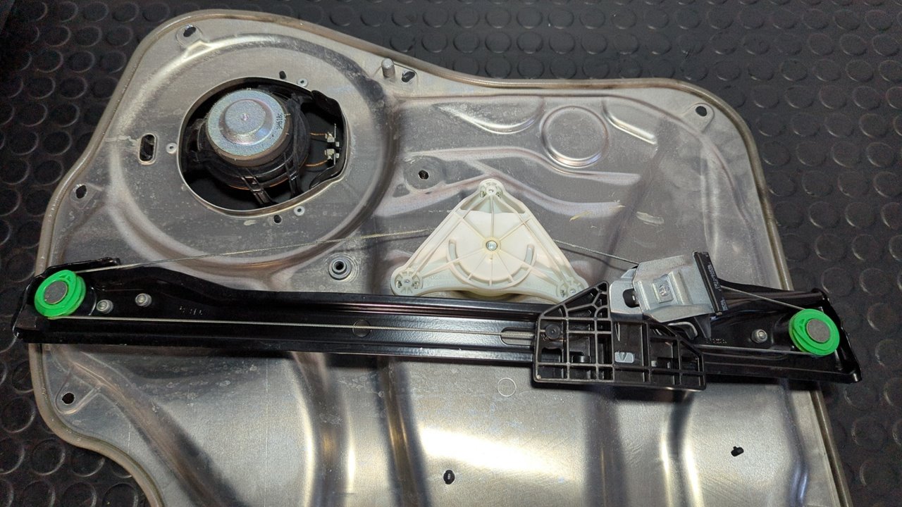 ELEVALUNAS TRASERO IZQUIERDO MERCEDES-BENZ CLASE C (W204) LIM. - vista 7