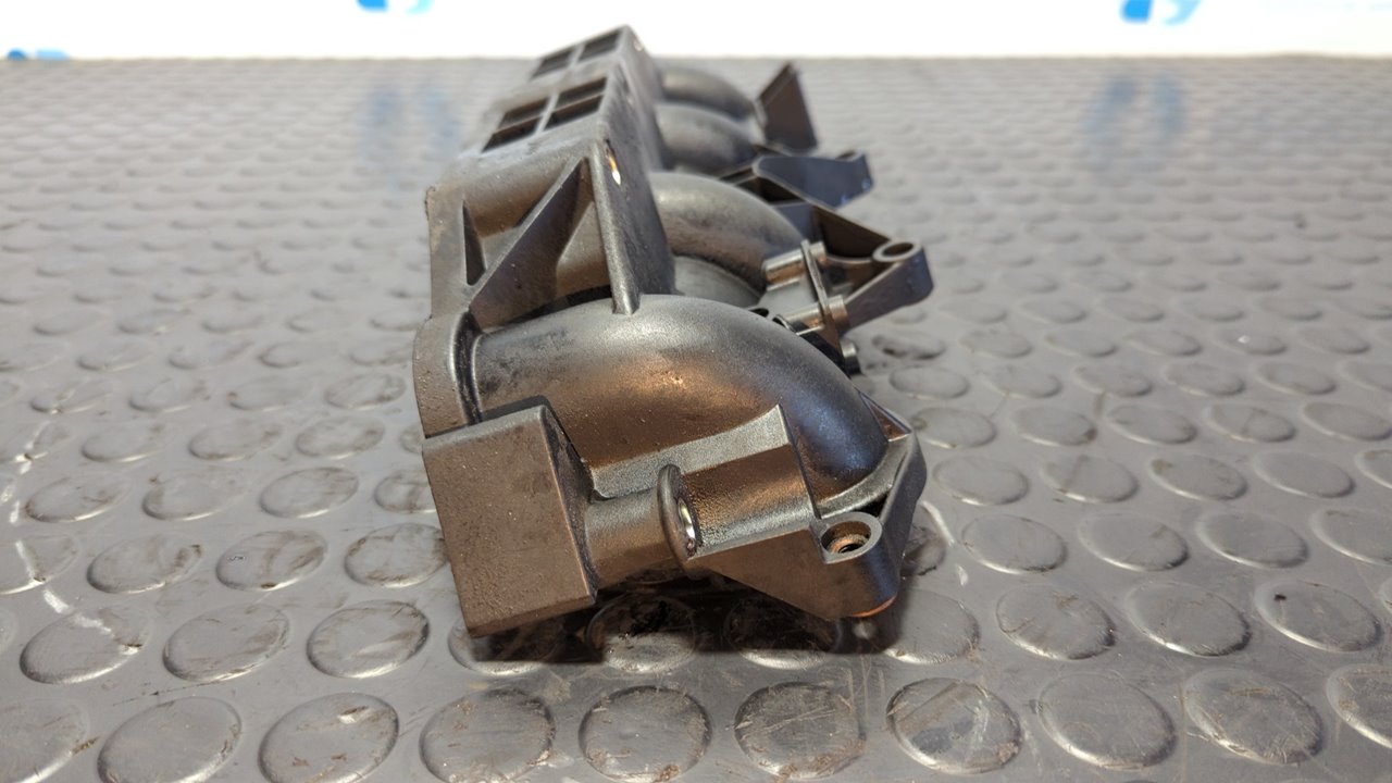 COLECTOR ADMISION OPEL VIVARO - vista 4