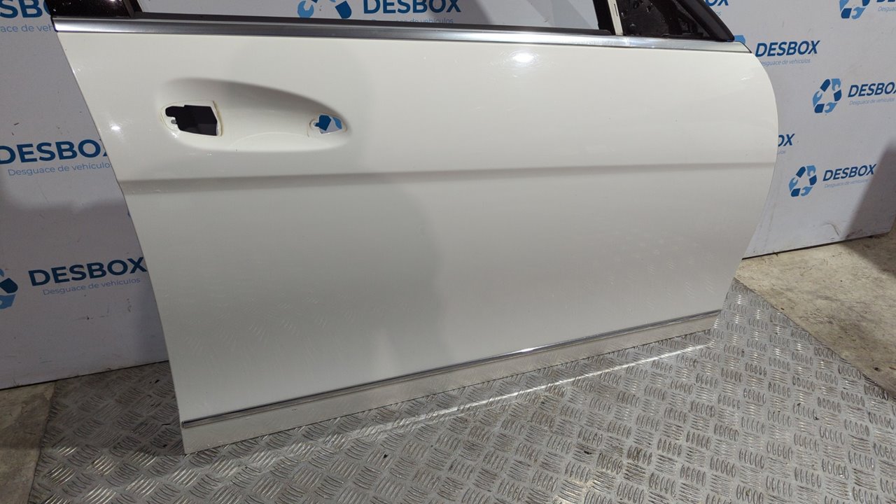 PUERTA DELANTERA DERECHA MERCEDES-BENZ CLASE C (W204) LIM. - vista 3
