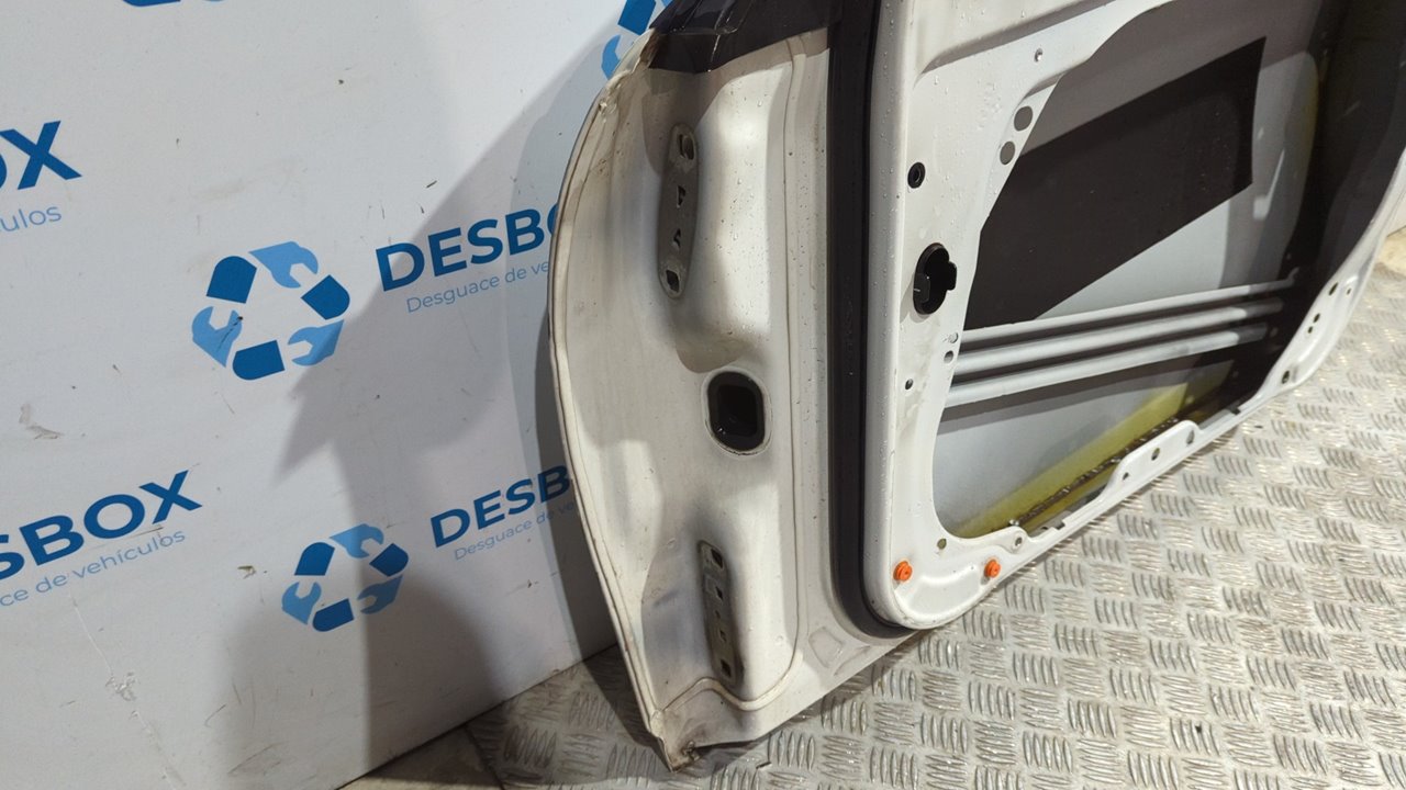 PUERTA DELANTERA DERECHA MERCEDES-BENZ CLASE C (W204) LIM. - vista 4
