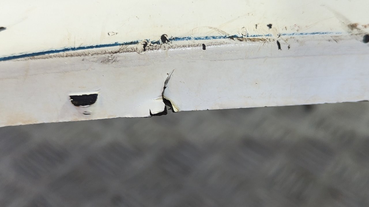 PARAGOLPES DELANTERO FORD ESCORT BERLINA/TURNIER - vista 4