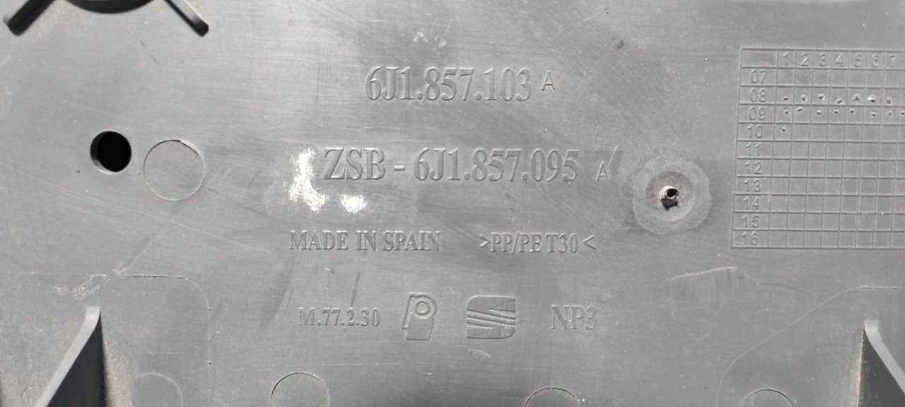 GUANTERA SEAT IBIZA SC (6J1) - vista 6