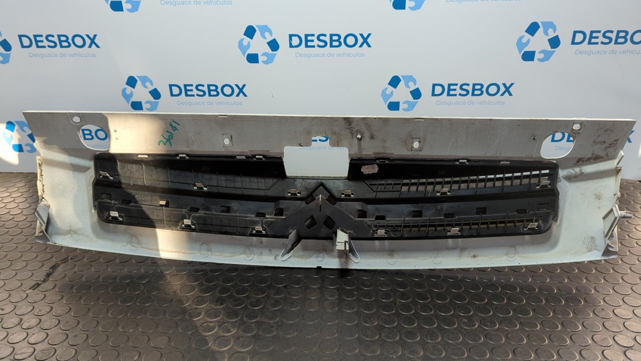 REJILLA DELANTERA CITROEN BERLINGO - vista 2