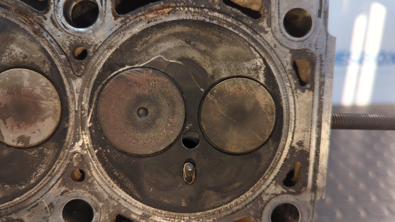 CULATA VOLKSWAGEN PASSAT BERLINA (3B2) - vista 2